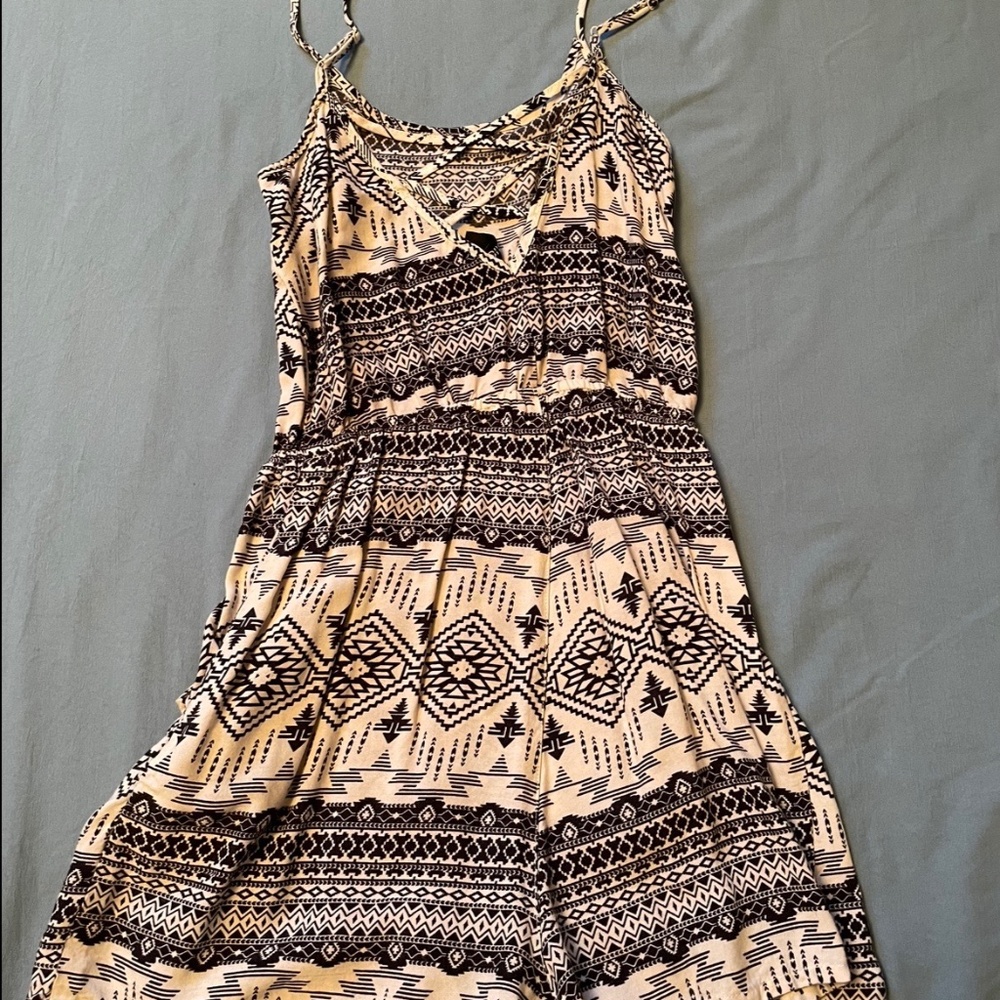 Aztec Print Romper Size 2 - Picture 2 of 3